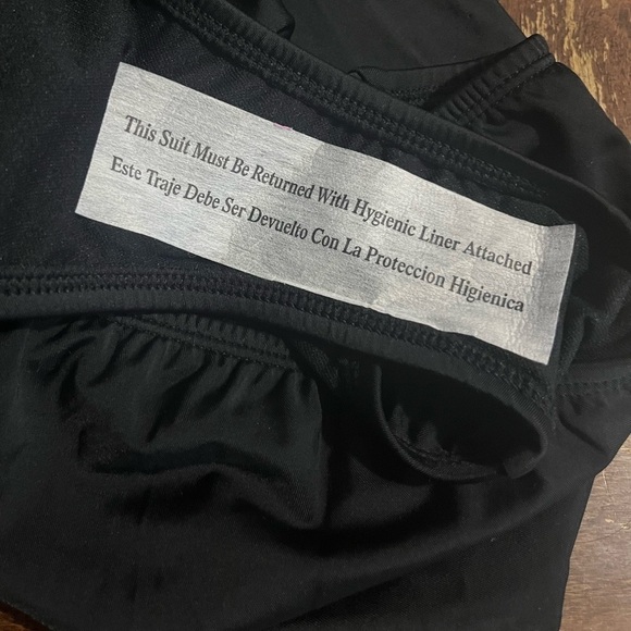 NWT Kona Sol Women's Crochet Flounce Bandeau One Piece Swimsuit Black Size M - Picture 8 of 12